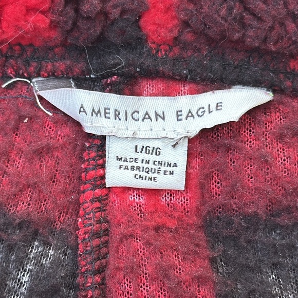 American Eagle plaid, black, red pyjama/ Sherpa shorts drawstring around waist L - Picture 5 of 8